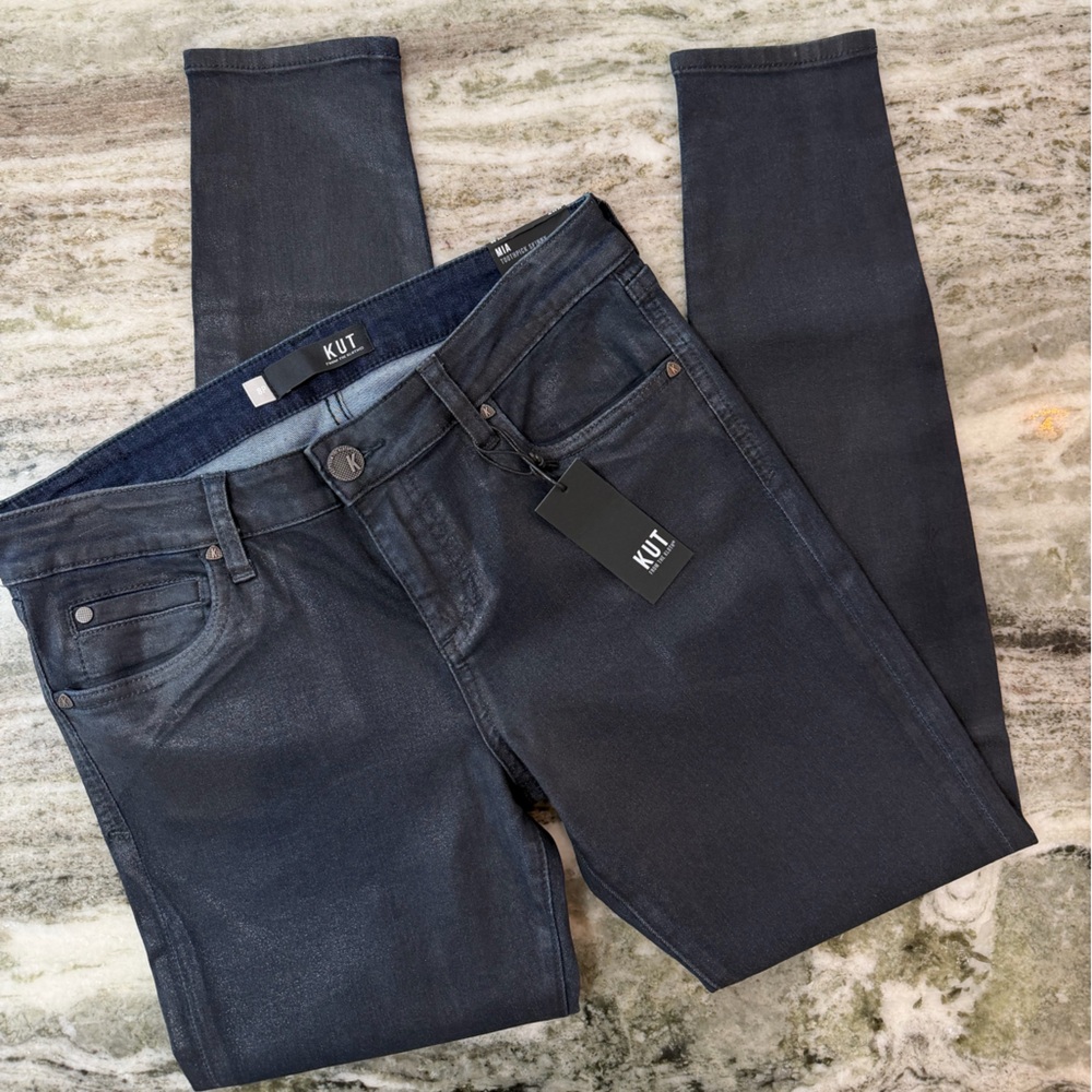 NWT Kut from the Kloth Coated Denim Mia Toothpick Skinny Jeans
Size 8 Petite